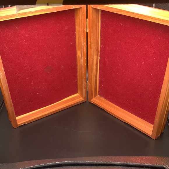 VNTG Cedar Wood Holy Bible Box - Picture 8 of 11